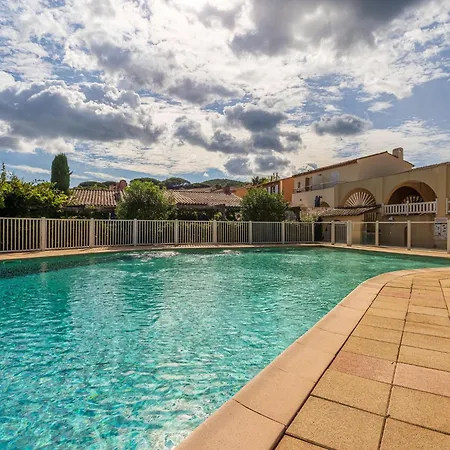 度假居 Les Parcs De Gassin-3 By Interhome *